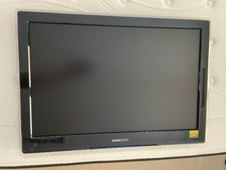 TV Hannspree 27" negra