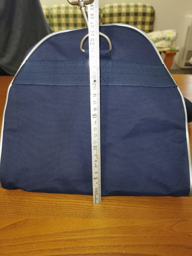 Borsone Tommy Hilfiger blu/rosso con scritta 