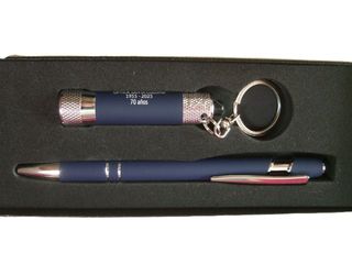 Bolígrafo clip con linterna llavero a juego