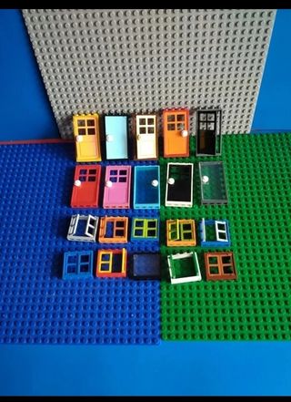 10 puertas + 10 ventanas Lego