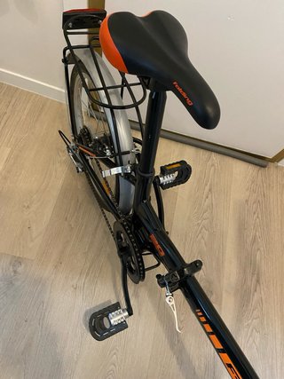 Bicicleta plegable negra