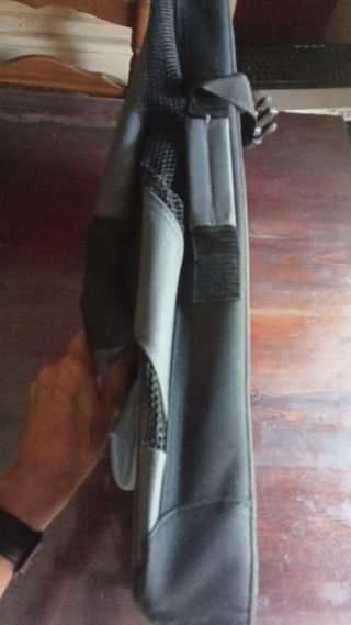 Transportín gris para perros