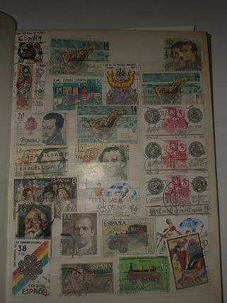 Álbum Sellos España: Hofmann, más de 300 sellos