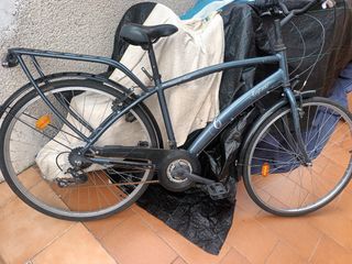 2 Bicicletas paseo 70 la gris 50la roja juntas100