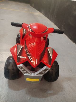 Quad eléctrico infantil Feber Racy