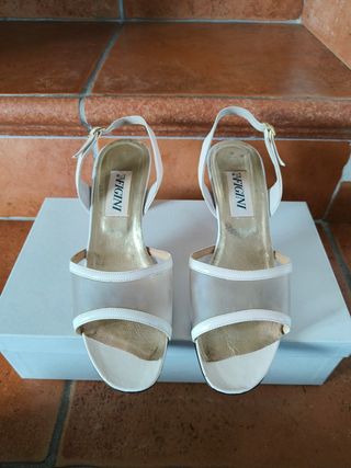 Sandali Figini beige-bianchi