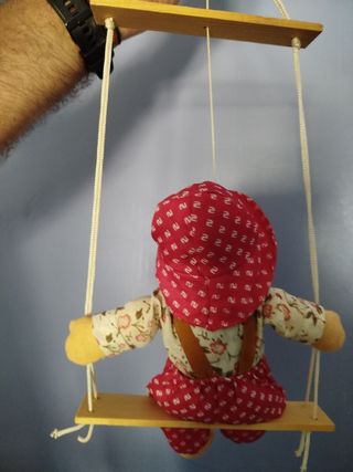 Muñeco columpio vintage