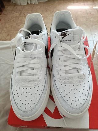 Zapatillas Nike Court Vision Alta blancas