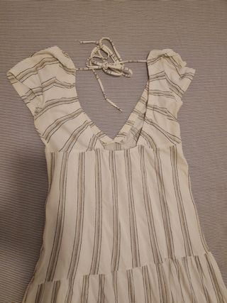 Vestido Stradivarius 
rayas - T.S