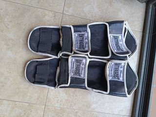 Espinilleras Anti-fascistas Muay Thai