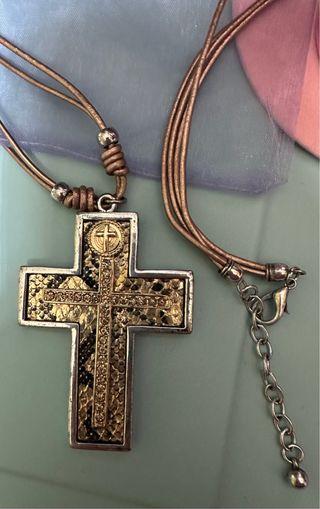 Colgante de cruz 