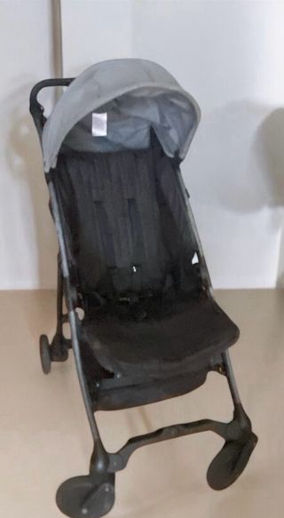 Silla de paseo compacta y ligera Britax b-lite