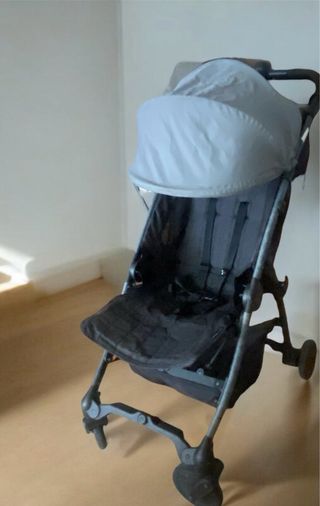 Silla de paseo compacta y ligera Britax b-lite