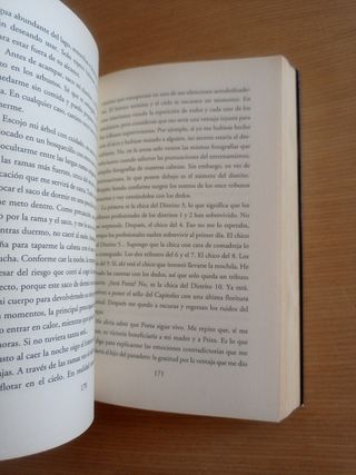 Los Juegos del Hambre (Spanish Edition)