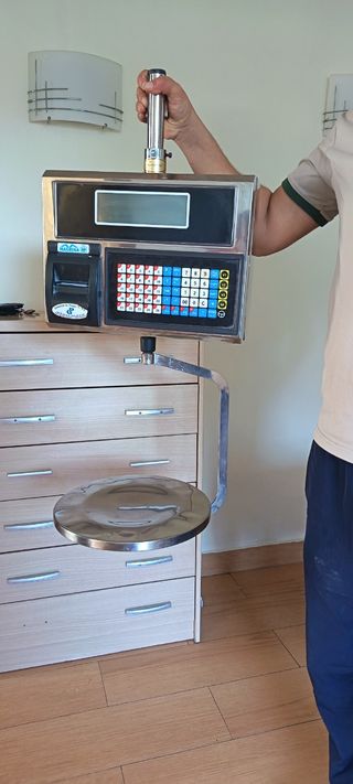 Báscula comercial Marca magrina 