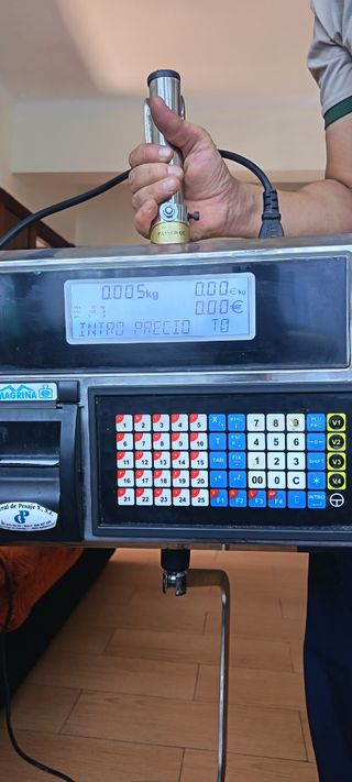 Báscula comercial Marca magrina 