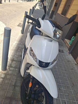 Ciclomotor Peugeot Tweet 125