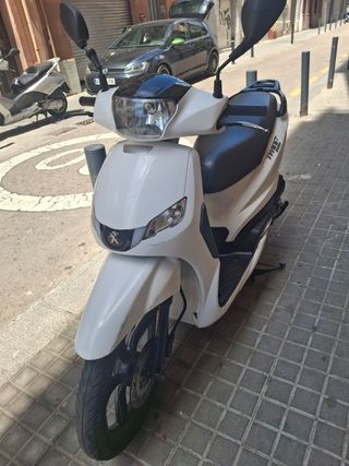 Ciclomotor Peugeot Tweet 125