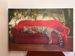 Lienzo leopardo sofá rojo