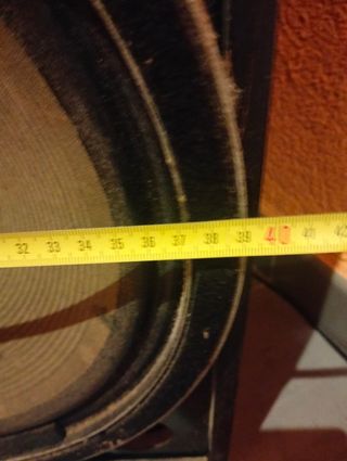 Altavoces artesanos negros