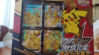 Caja V-Union Pikachu - 4 cartas