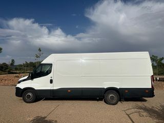 Iveco Daily Furgón
