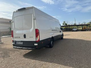 Iveco Daily Furgón