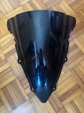 Cúpula negra Yamaha R6