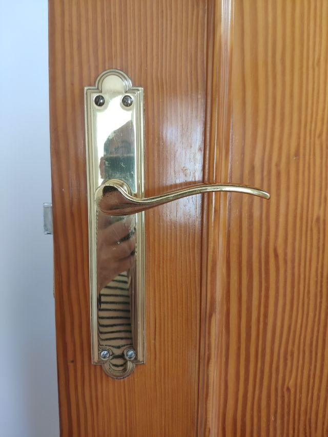 Lote 3 juegos de manillas de puerta doradas