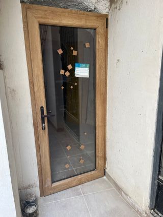 Puerta PVC imitacion madera con cristal