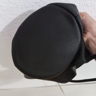 Bolso negro cubo polipiel