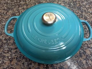 Le Creuset turquesa cocotte de hierro fundido
