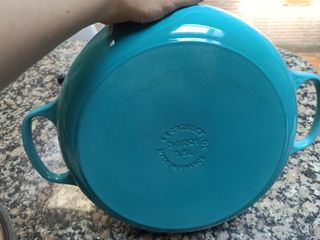Le Creuset turquesa cocotte de hierro fundido
