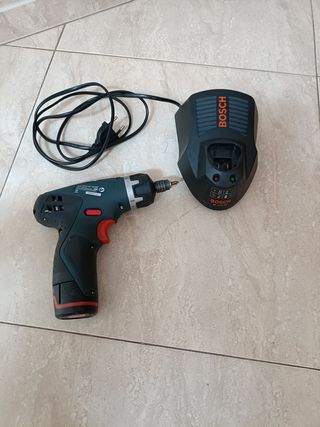 Atornillador Bosch GSR 10,8-2-LI