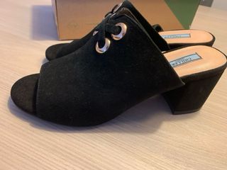 Sandalias Chiller negras tacón