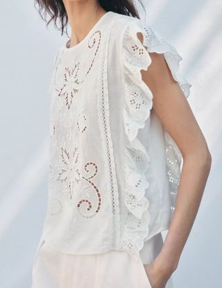 Blusa bordada romántica Zara