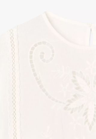 Blusa bordada romántica Zara