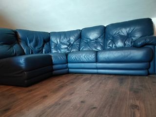 Divano angolare pelle blu
