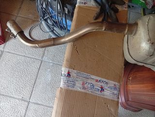 Silencioso escape coche
