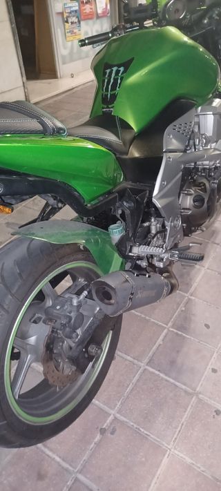 Kawasaki Z750 - Verde - 2007