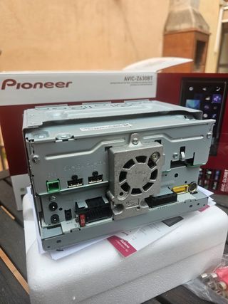 Navegador multimedia Pioneer AVIC-Z630BT
