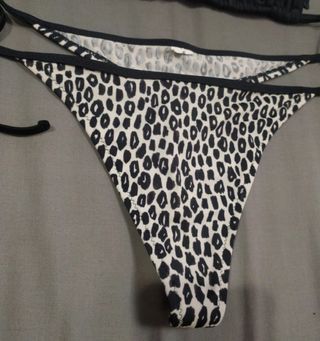 Bikini tanga leopardo blanco y negro