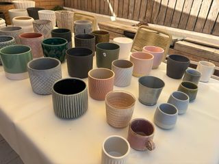 46 Macetas Cerámica y plastico - Varios Colores