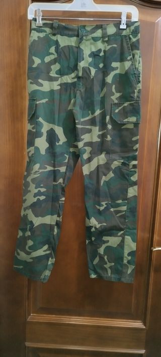 Pantalones camuflaje militares