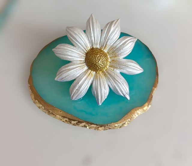 Anillo flor artesanal dorado plata