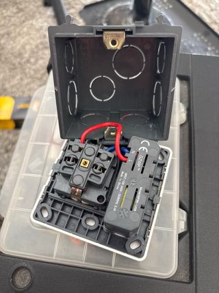 Enchufe doble USB + Schuko