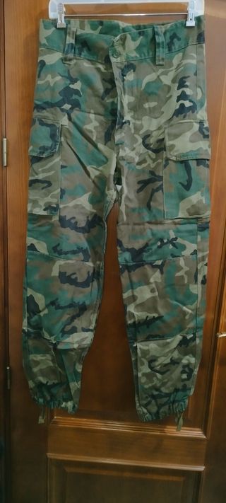 Pantalones camuflaje militares