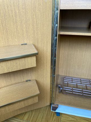 Máquina de coser Singer antigua 1915 con mueble