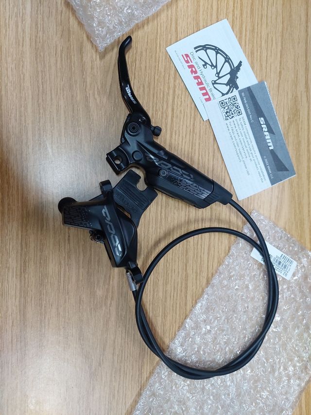 FRENO DELANTERO DE BICI SRAM CODE R 4 PISTONES.