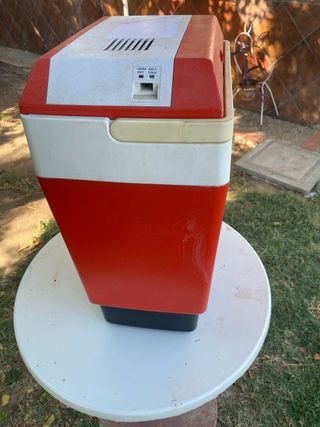 Nevera eléctrico 12v para el coche, vintage 